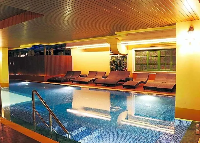 Hotel Siri Ratchadamnoen