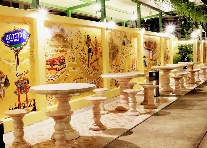 Siri Ratchadamnoen Hotel